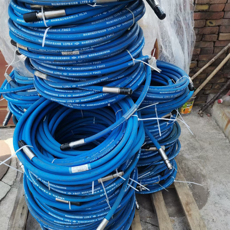 LCFB-4(A)鋼絲編織橡膠護(hù)套連接器|鄭州煤機(jī)液壓電控有限公司